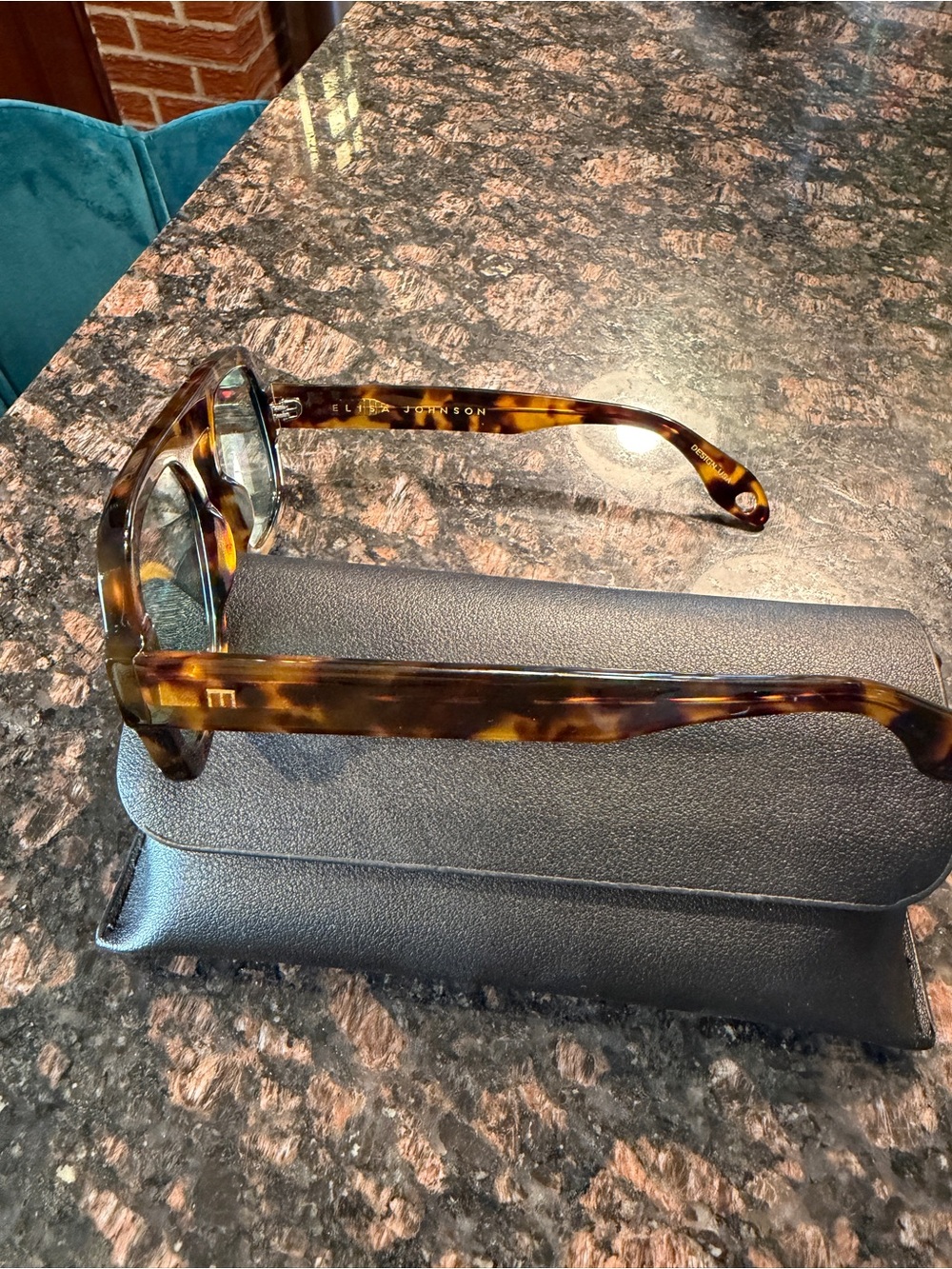 Elisa Johnson JANE Sunglasses - Picture 3 of 6